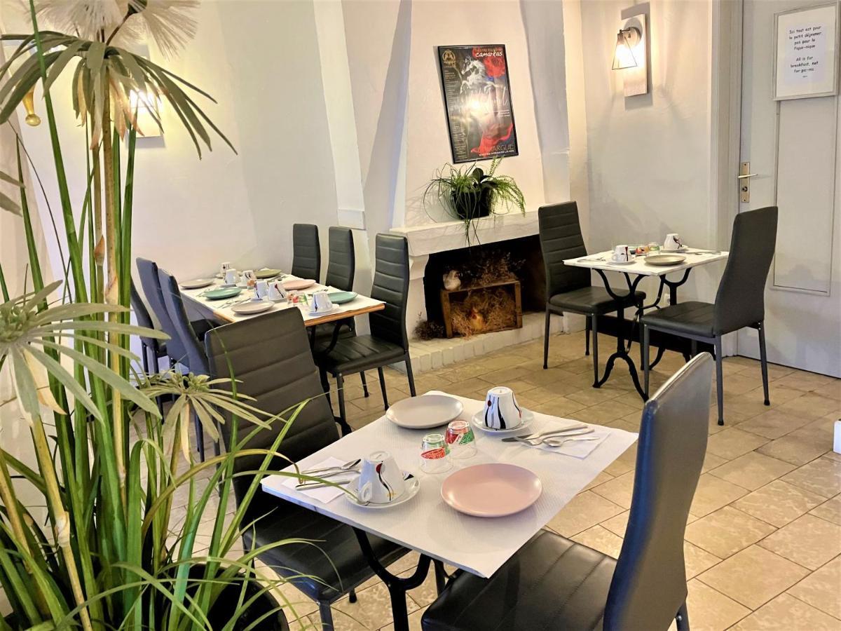 Hotel Lou Marques Сент-Мари-де-ла-Мер Экстерьер фото